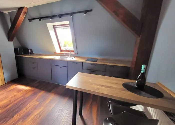 Lupus Zawioszony Do Konca 23 R Hotel *